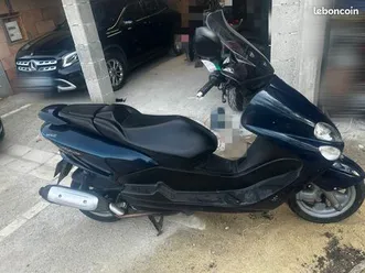 125 majesty de chez yamaha