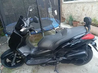 scooter yamaha xmax 250