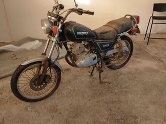 moto suzuki gn 125