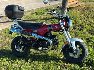 honda dax 125 st rouge de 2023 avec nombreux options