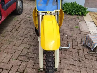 moto suzuki