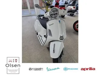 vespa gts 125 super e5+ bianco mit kleine beule