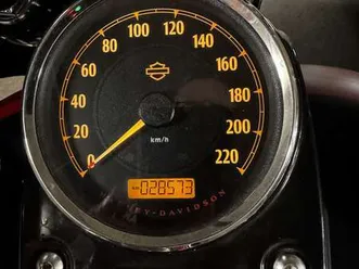 harley-davidson dyna fat bob schwarz