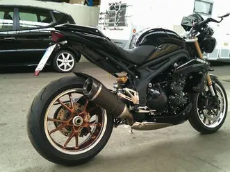 triumph speed triple 1050