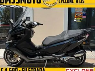 cyclone rt3s 300 - su strada