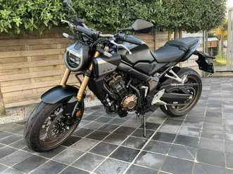 ② honda cb650r e-clutch **9/2025**mat gun**70km!!!**nieuw **