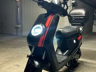 niu mqi+ sport — scooter électrique équivalent 50 cc, sans permis