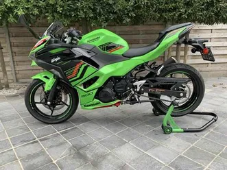 ② kawasaki ninja 500 cc **7/2024** 4km ** 35kw ** nieuw **