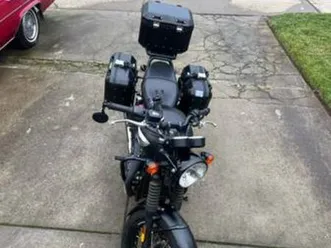 triumph bonneville t-100 black