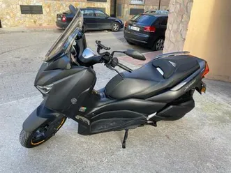 yamaha - xmax 300