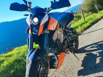 ktm duke 690