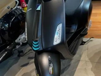 vespa primavera s 125 abs led usb um.