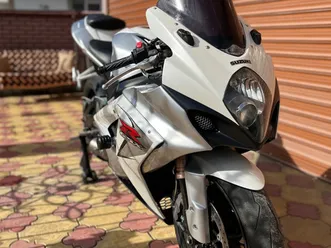 suzuki gsxr →