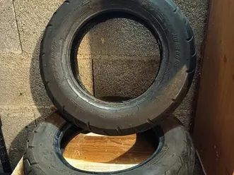 pneus de scooter et carburateur