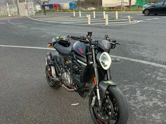 ducati monster 937