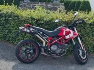 ducati hypermotard 796