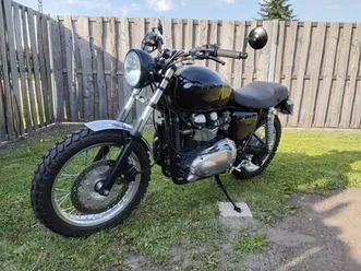 triumph thruxton 900