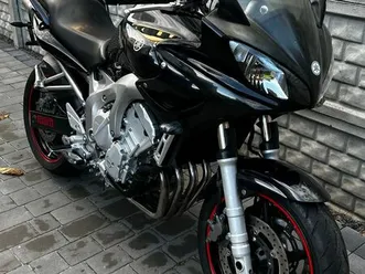 yamaha fzs