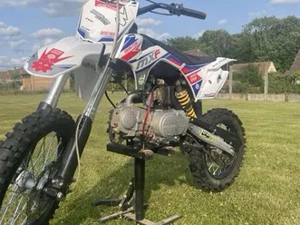 vend dirt bike