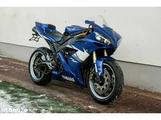 yamaha r1