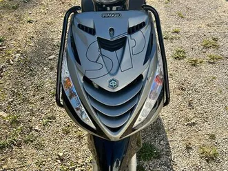 piaggio zip