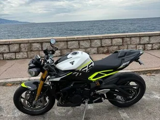 triumph street triple 765 moto2 édition