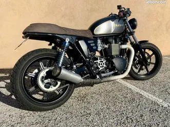 triumph bonneville