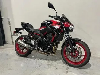 ② kawasaki z650 35kw a2 met arrow uitlaatlijn.