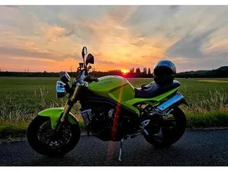 triumph speed triple 1050