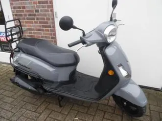sym fiddle 2 euro5 45km 1-2024 5.658km met garantie — scooters | sym — marktplaats