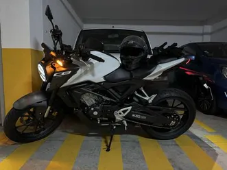 honda cb125r 2025 com 170km paredes