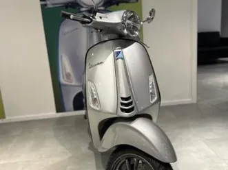 vespa elettrica 45 km/h