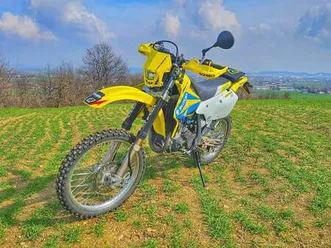 suzuki dr-z 400 giallo