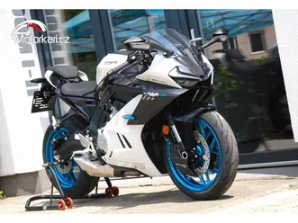 cfmoto cfmoto 675 sr-r