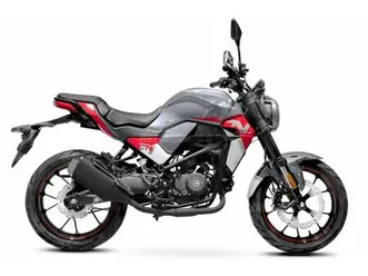 naked 50 4t motorkerékpár