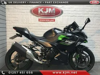 kawasaki ninja 400 ex, 2024/24, 1718 miles and finished in grey