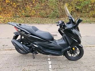 honda forza 350 black 1 hand roller