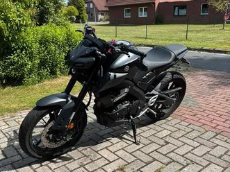 yamaha mt-125 naked bike tech black