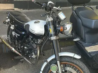 mash 125 - 2014 - 15.000km