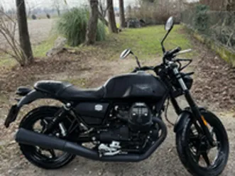 moto guzzi v7 stone 850