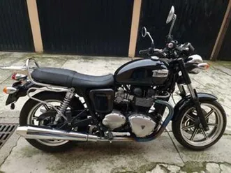 triumph bonneville se
