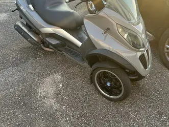 piaggio mp3 400