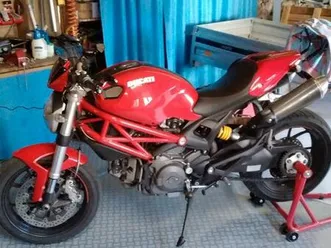 ducati monster 796