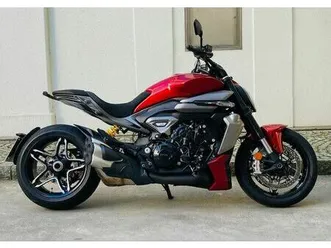 ducati xdiavel v4 - burning red - sofort verfügbar