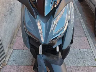 x-max 125 tech max gris nardo