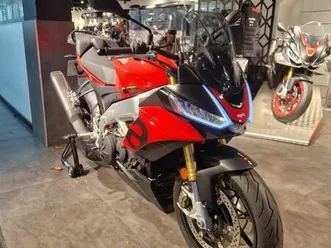 aprilia tuono 1100 v4