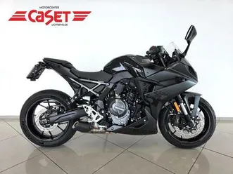 ② suzuki gsx 800 (année de construction 2024)