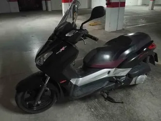 yamaha - xmax 250 black edition