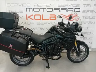 triumph tiger 800