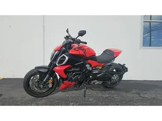 2024 ducati diavel v4